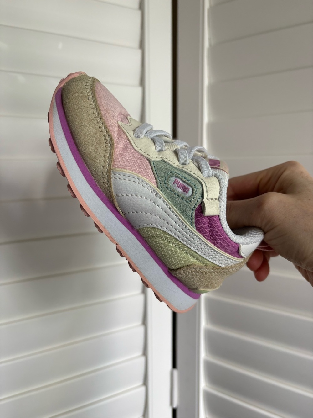 Puma girls toddler sneakers, size 8